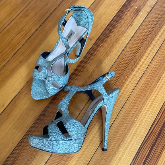 Miu Miu gray stingray black high heel strap sandals 38.5 - Picture 1 of 6